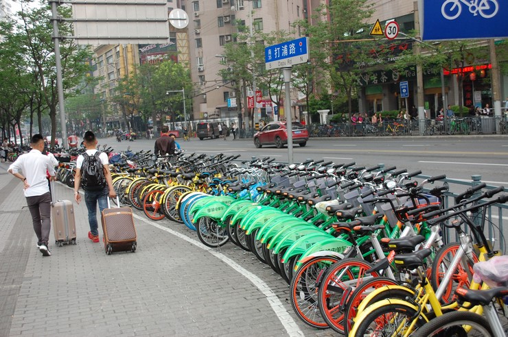 Daxue Consulting-collaborative economy in China