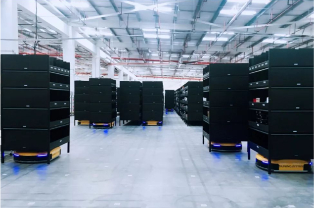 Suning warehouse robots