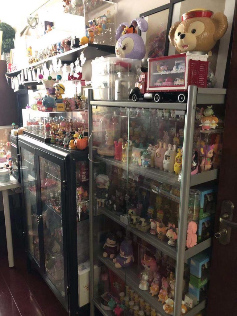 Chinese designer toy consumer